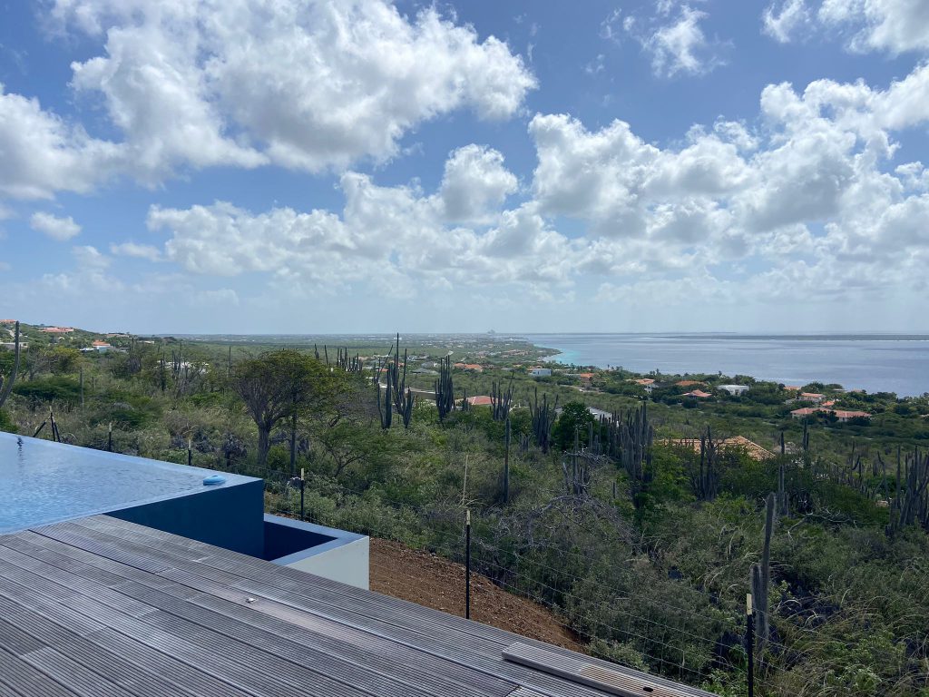 Te koop: Crown Terrace 260 - prachtige villa op het nieuw ontwikkelde Sabadeco Crown West op Bonaire.